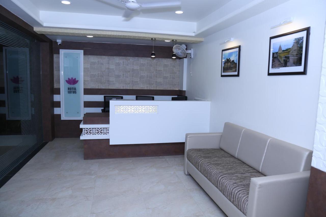 Hotel Lotus Chandrapur Ngoại thất bức ảnh