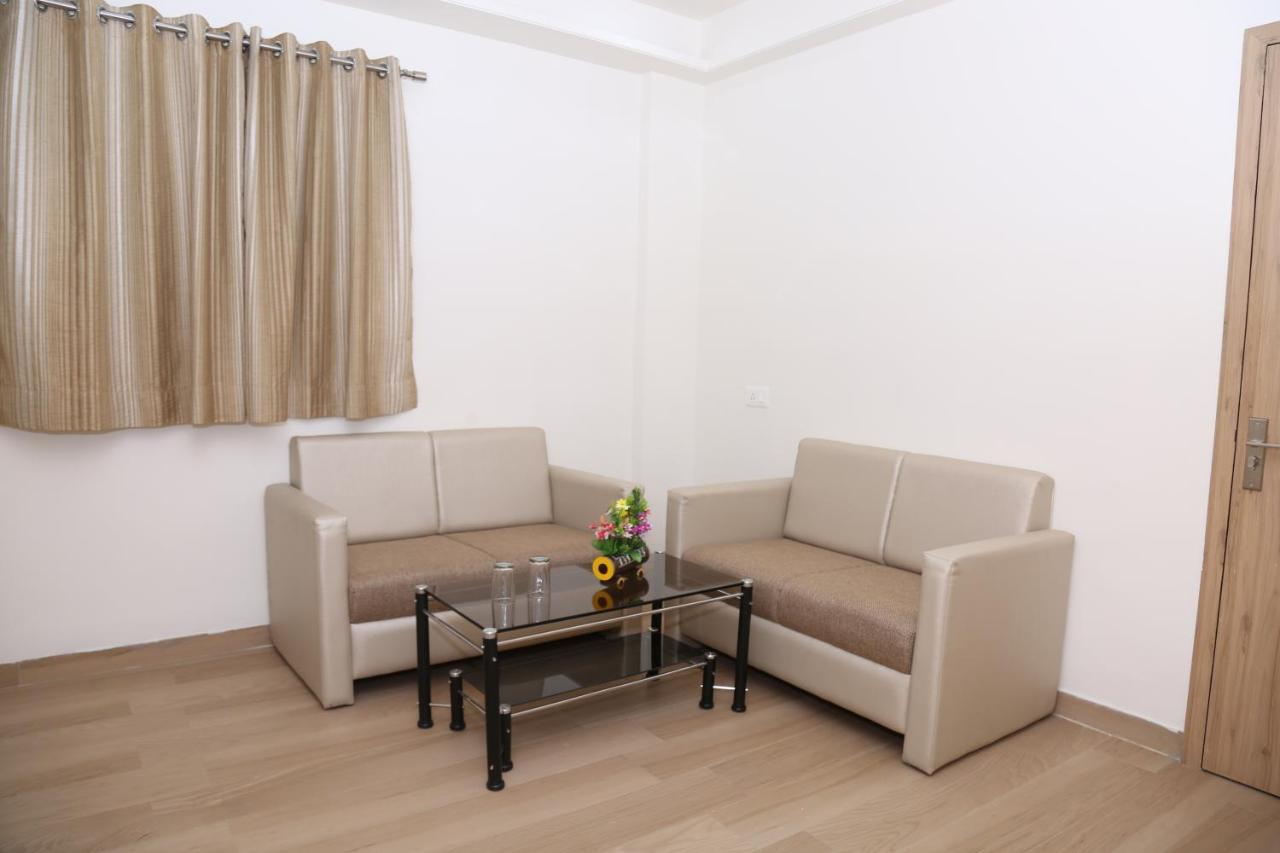 Hotel Lotus Chandrapur Ngoại thất bức ảnh
