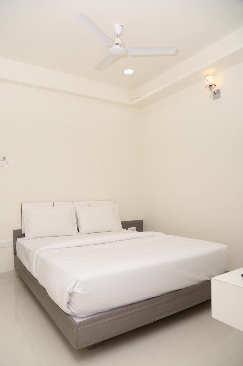 Hotel Lotus Chandrapur Ngoại thất bức ảnh