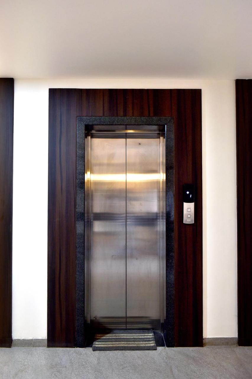 Hotel Lotus Chandrapur Ngoại thất bức ảnh