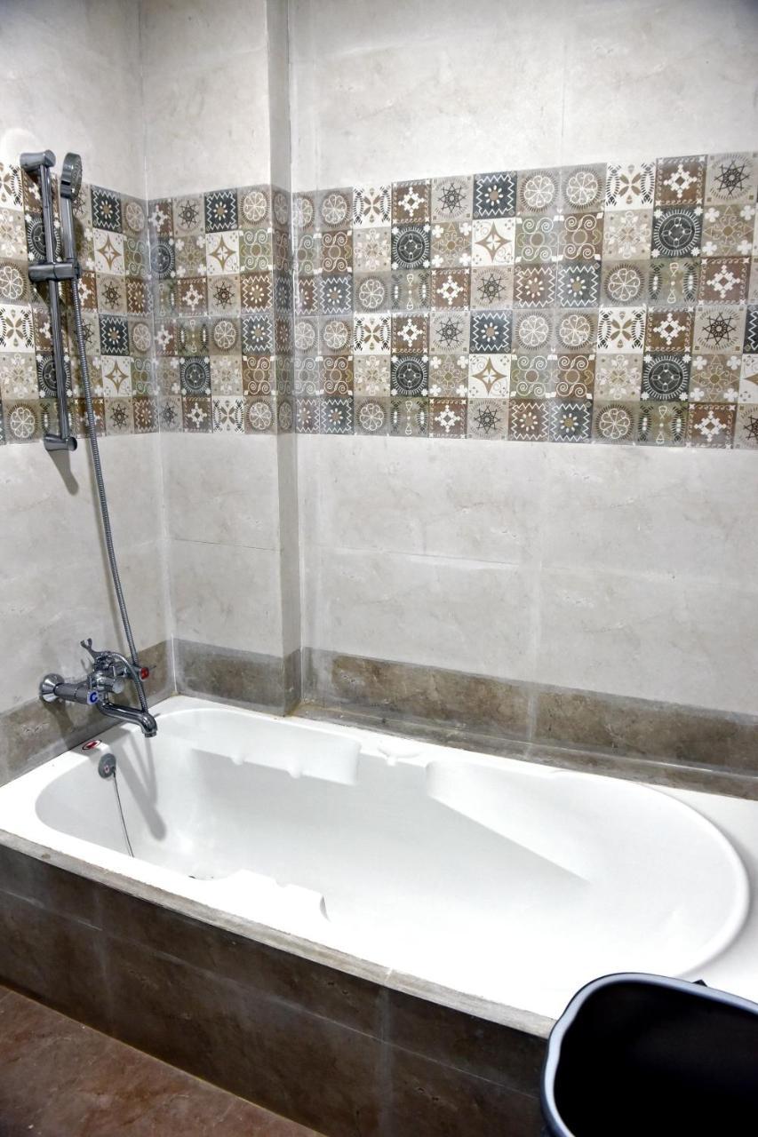 Hotel Lotus Chandrapur Ngoại thất bức ảnh