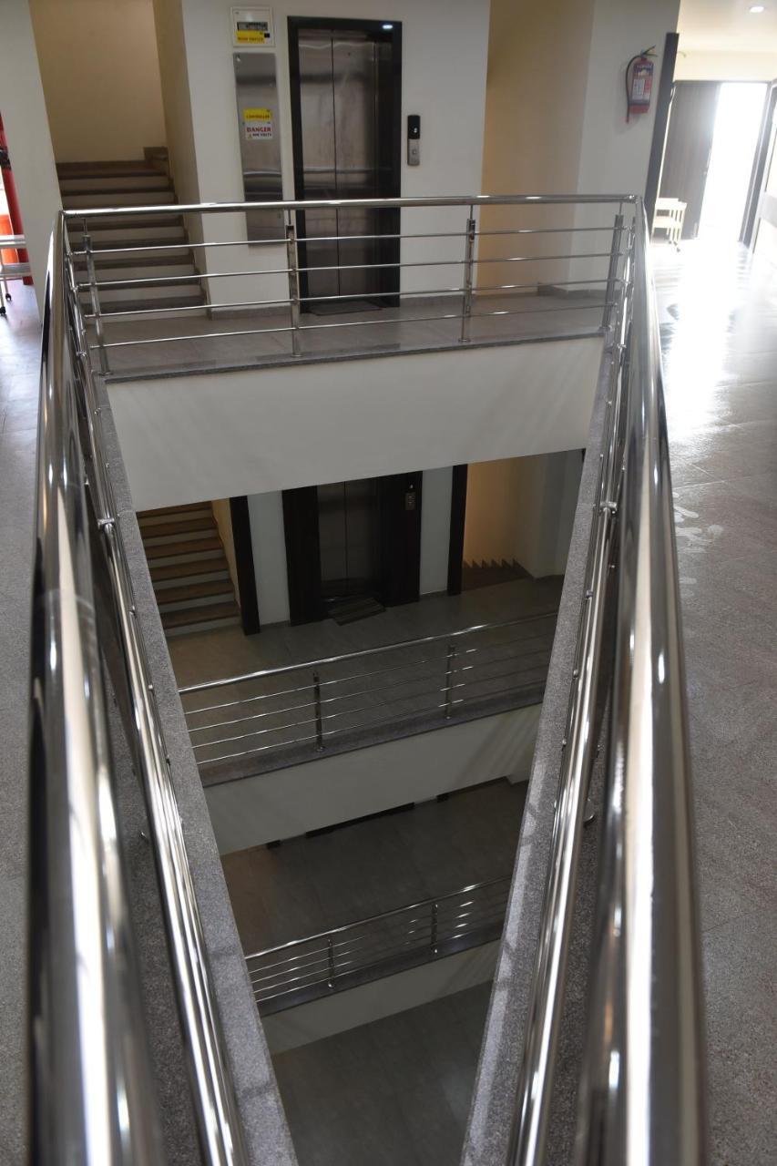 Hotel Lotus Chandrapur Ngoại thất bức ảnh