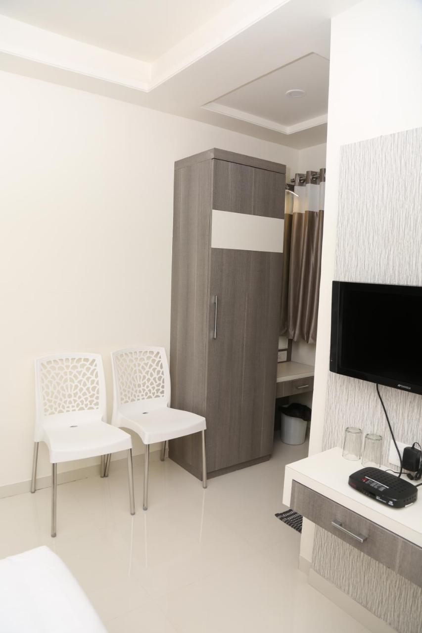 Hotel Lotus Chandrapur Ngoại thất bức ảnh